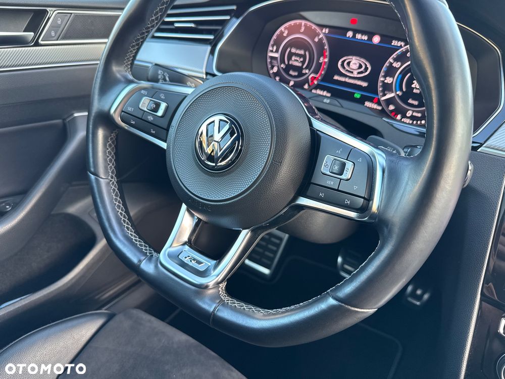 Volkswagen Arteon 2.0 TDI SCR DSG R-Line - 25