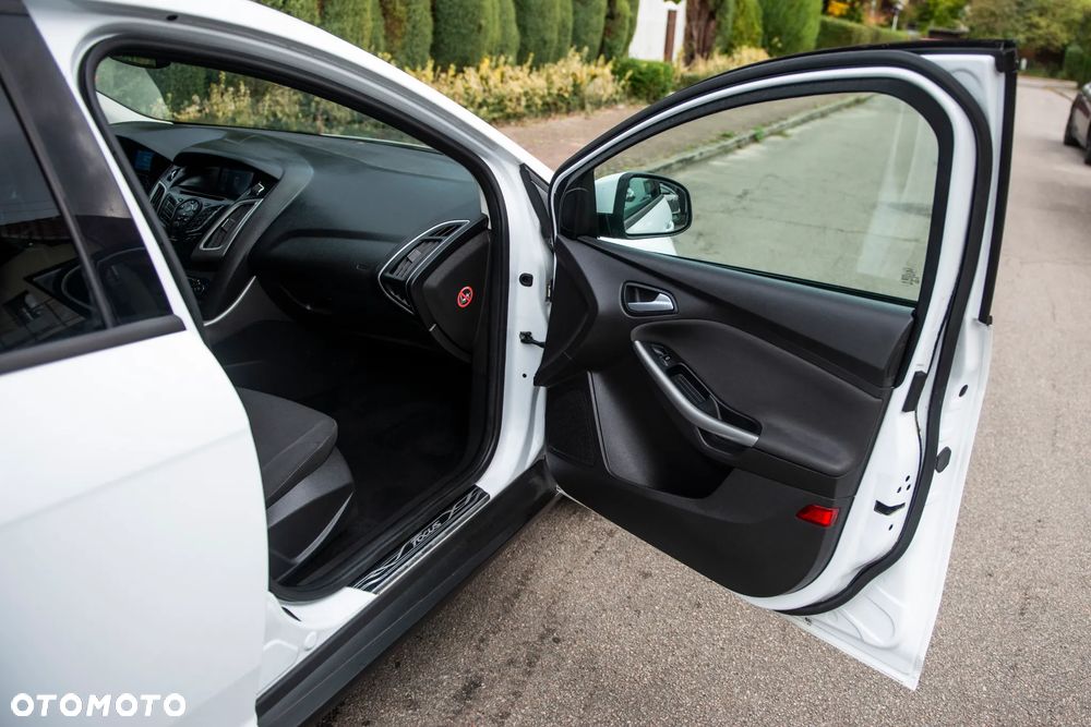 Ford Focus 1.0 EcoBoost Edition - 36