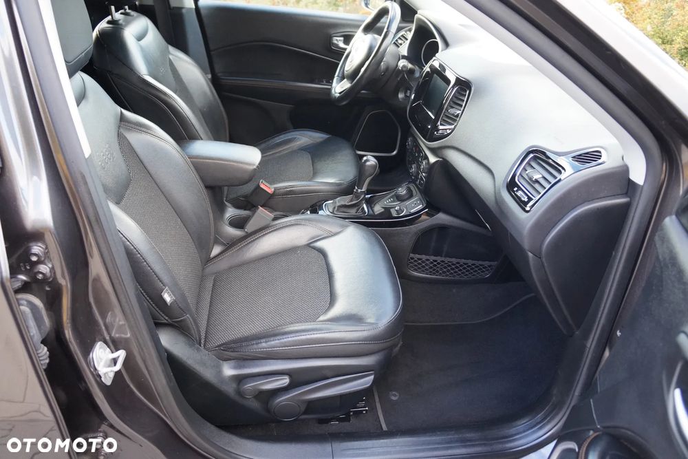 Jeep Compass 1.4 TMair Limited 4WD S&S - 11