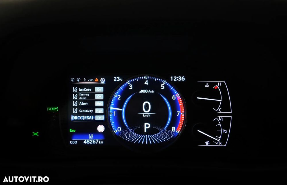 Lexus UX 250h - 23