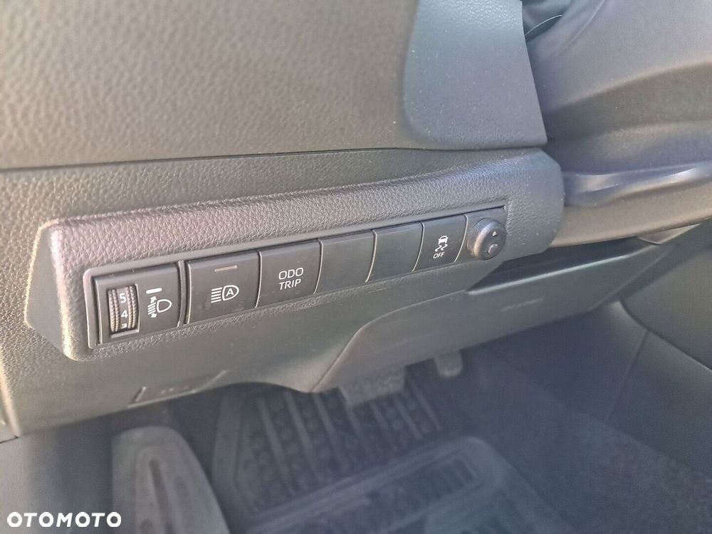 Toyota Corolla 1.8 Hybrid Comfort - 13