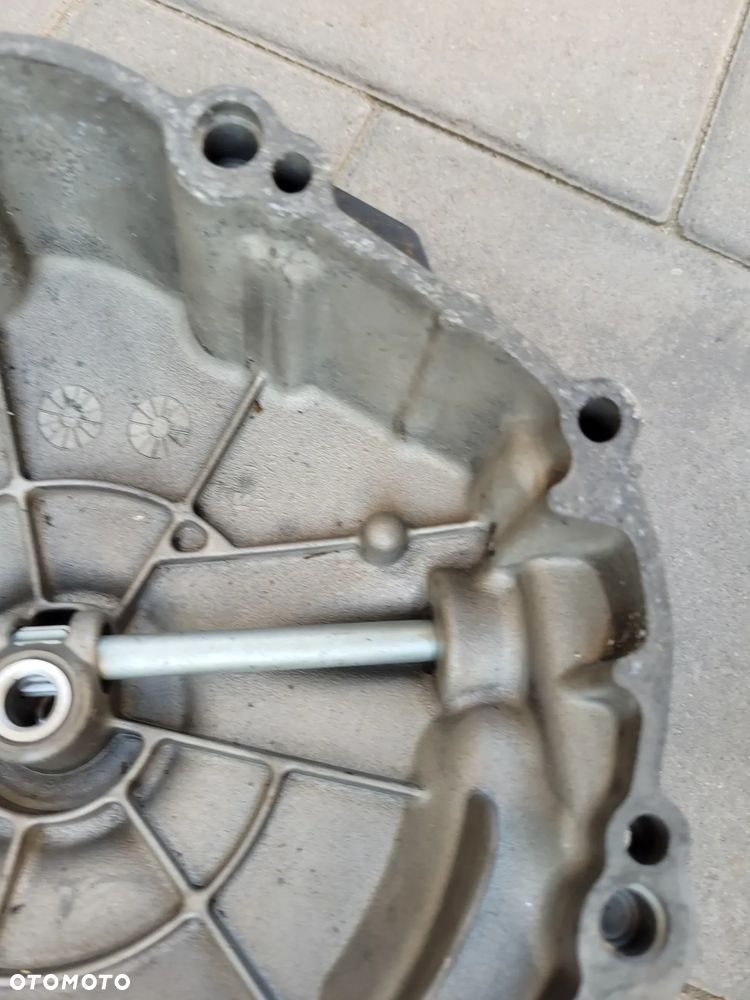 Dekiel, pokrywa silnika Yamaha R1 RN22 - 12