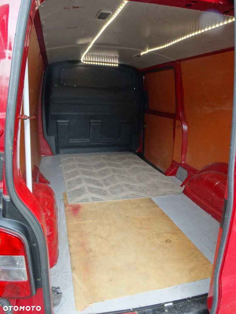 Volkswagen Transporter - 2