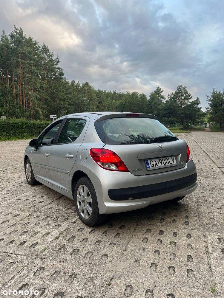 Peugeot 207 - 4