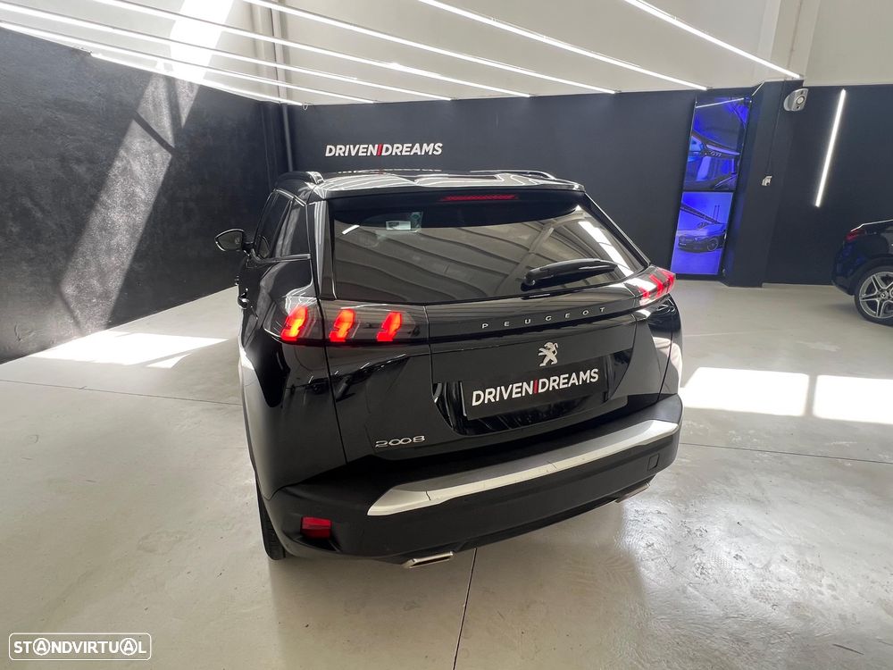 Peugeot 2008 1.2 PureTech Allure Pack EAT8 - 4