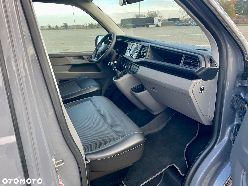 Volkswagen Caravelle 2.0 TDI L2 Comfortline - 8