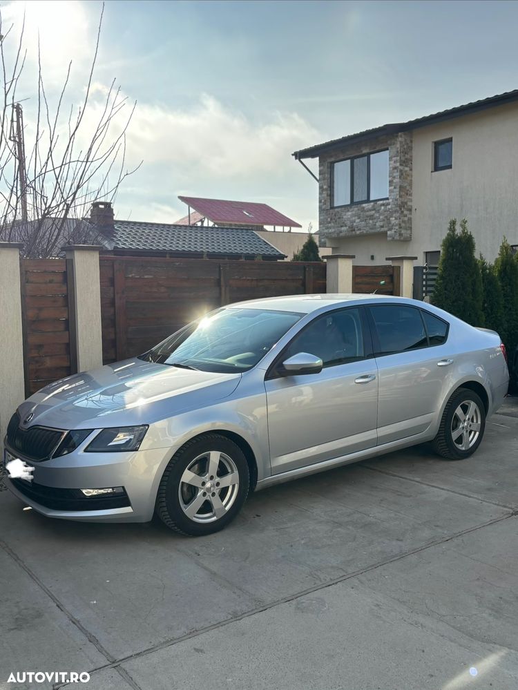 Skoda Octavia - 1