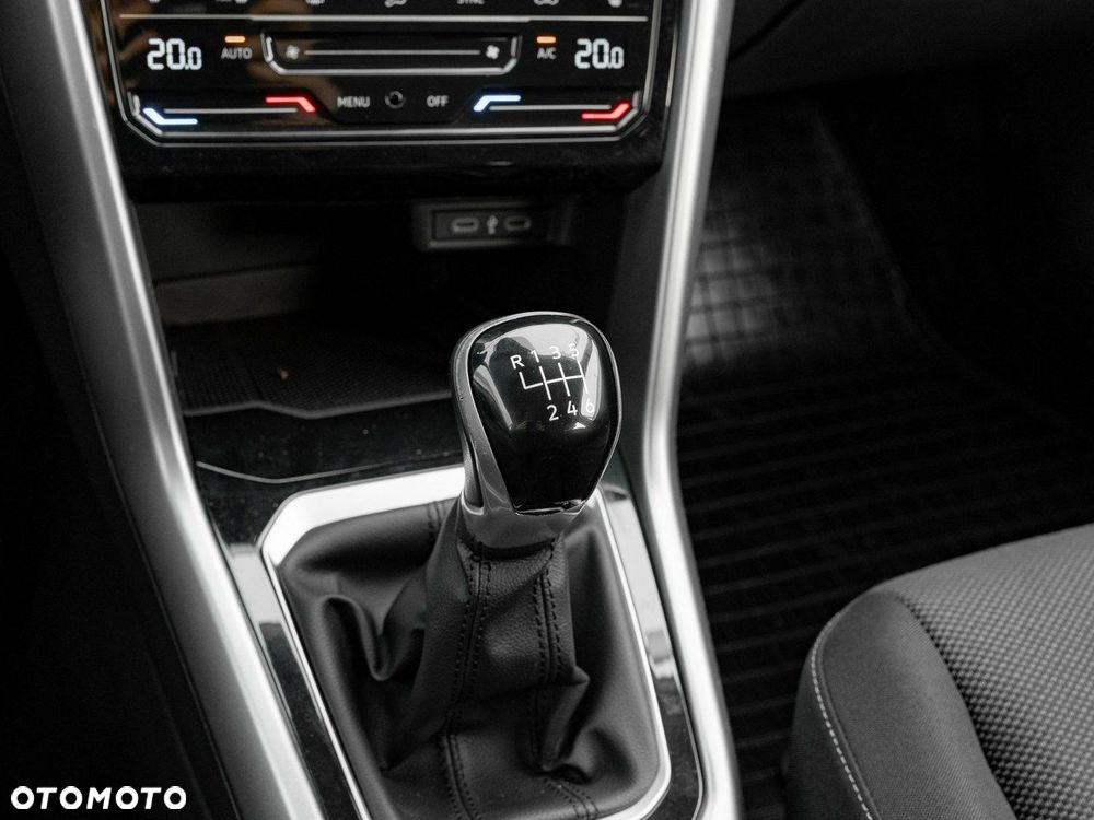 Volkswagen T-Roc 1.5 TSI Life - 18