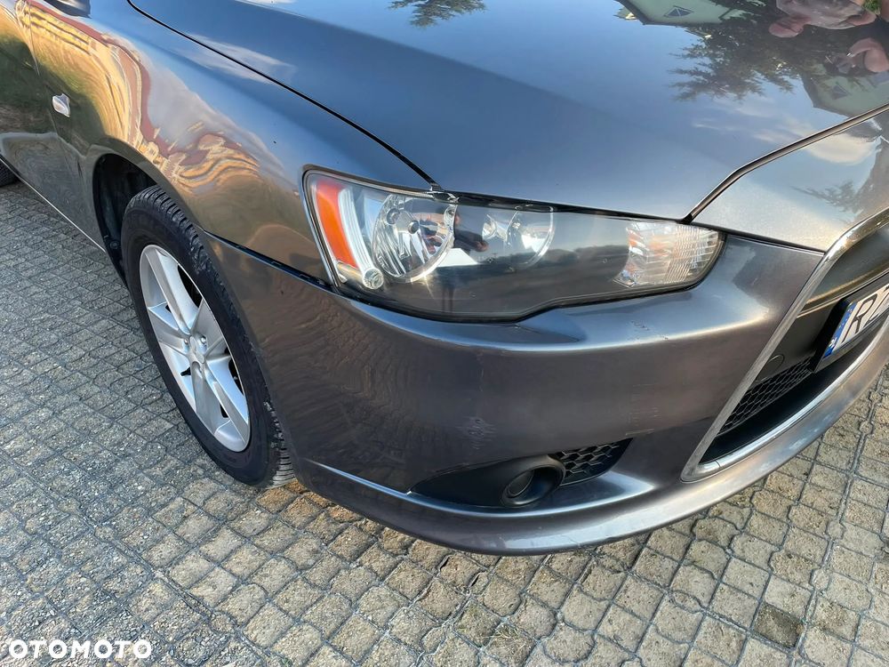 Mitsubishi Lancer 1.5 Inform - 8