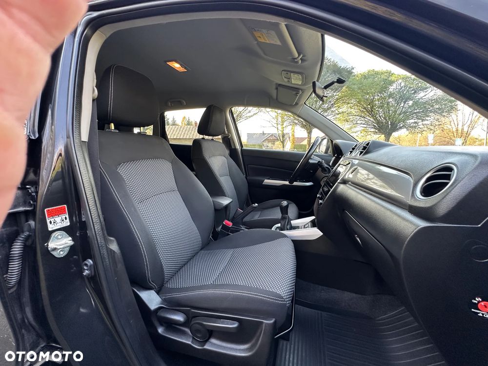Suzuki Vitara 1.6 Premium 2WD - 25