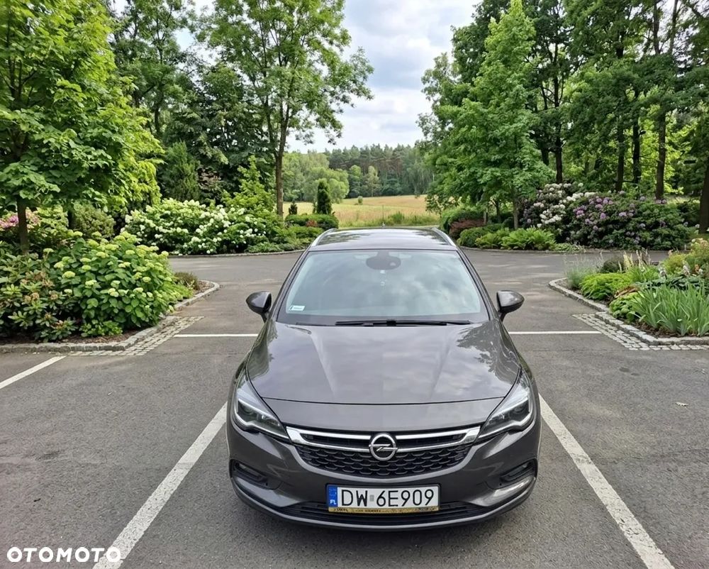 Opel Astra 1.4 T Elite - 1