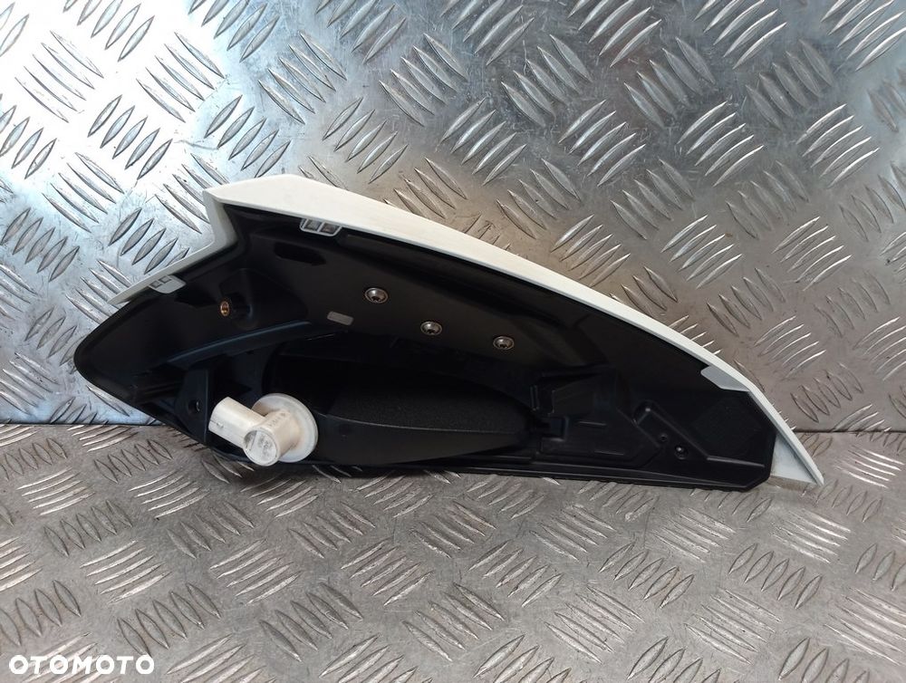 Kierunkowskaz przedni lewy BMW R 1200RT K26 10-14r   PN. 63137706407 - 2