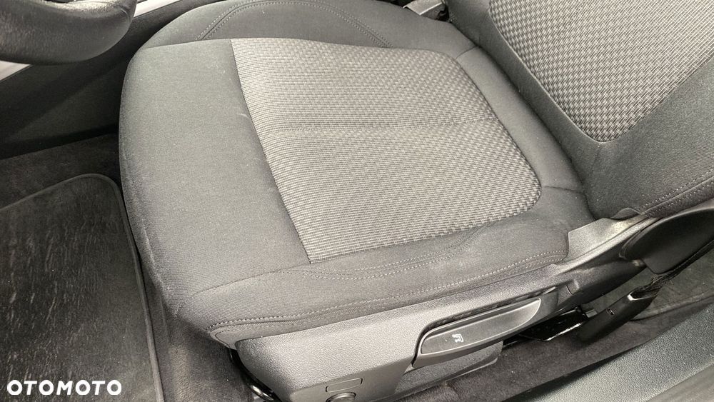 BMW Seria 1 118i Advantage - 16