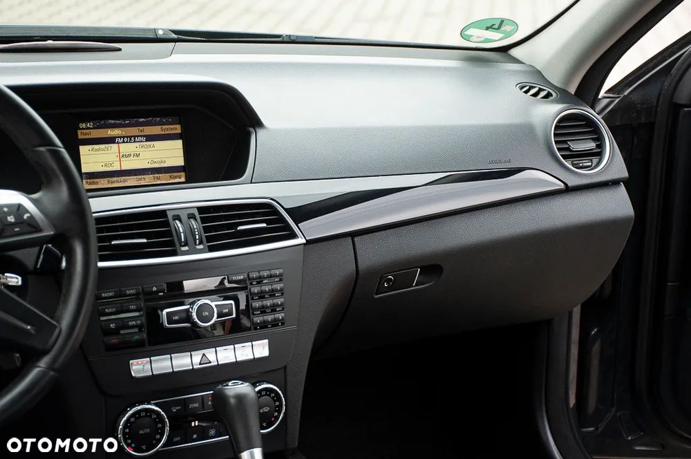 Mercedes-Benz Klasa C 180 Kompressor Automatik Avantgarde - 32