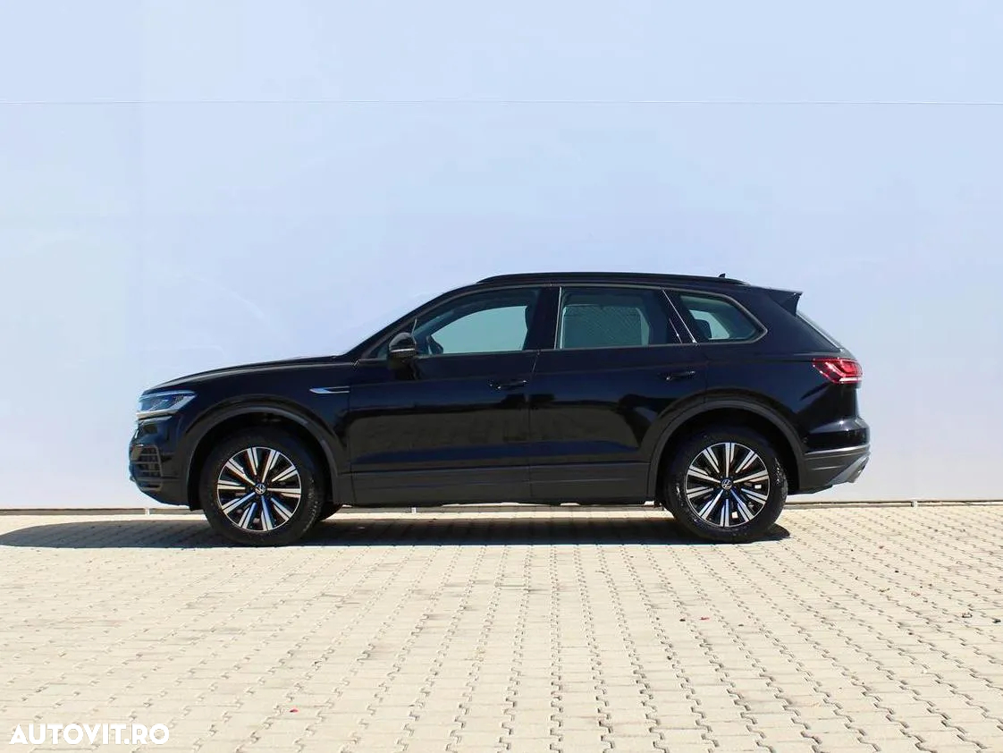 Volkswagen Touareg - 2