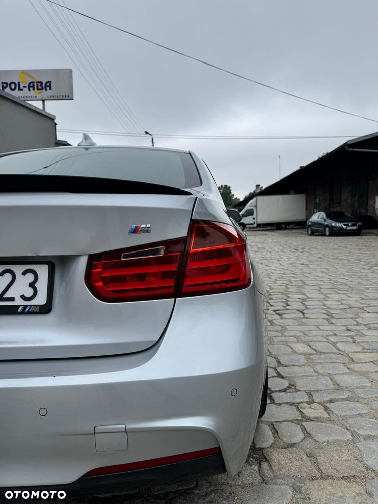 BMW Seria 3 316d Sport Line - 10