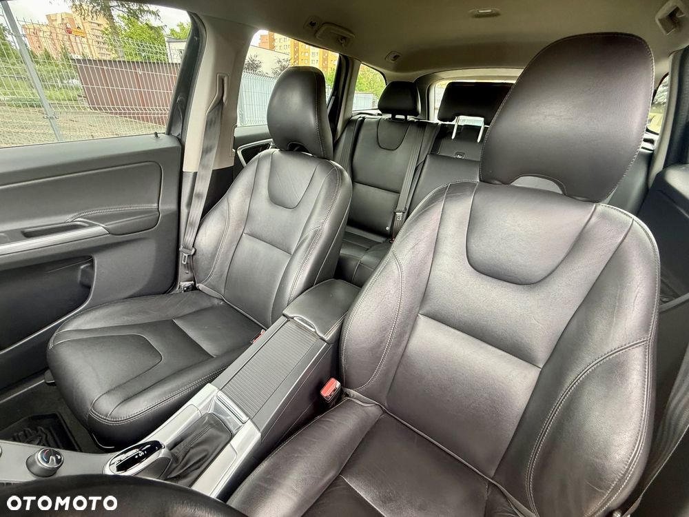 Volvo XC 60 - 18