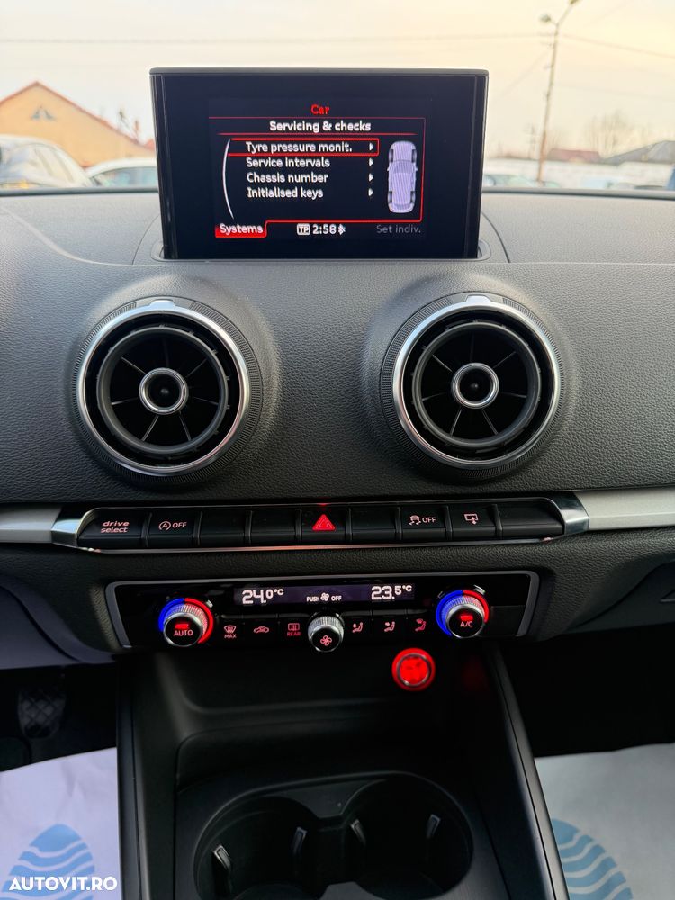 Audi A3 2.0 TDI ack (clean diesel) S line Sportpaket - 27