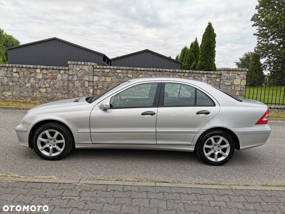 Mercedes-Benz Klasa C 180 Kompressor Automatik Classic - 14