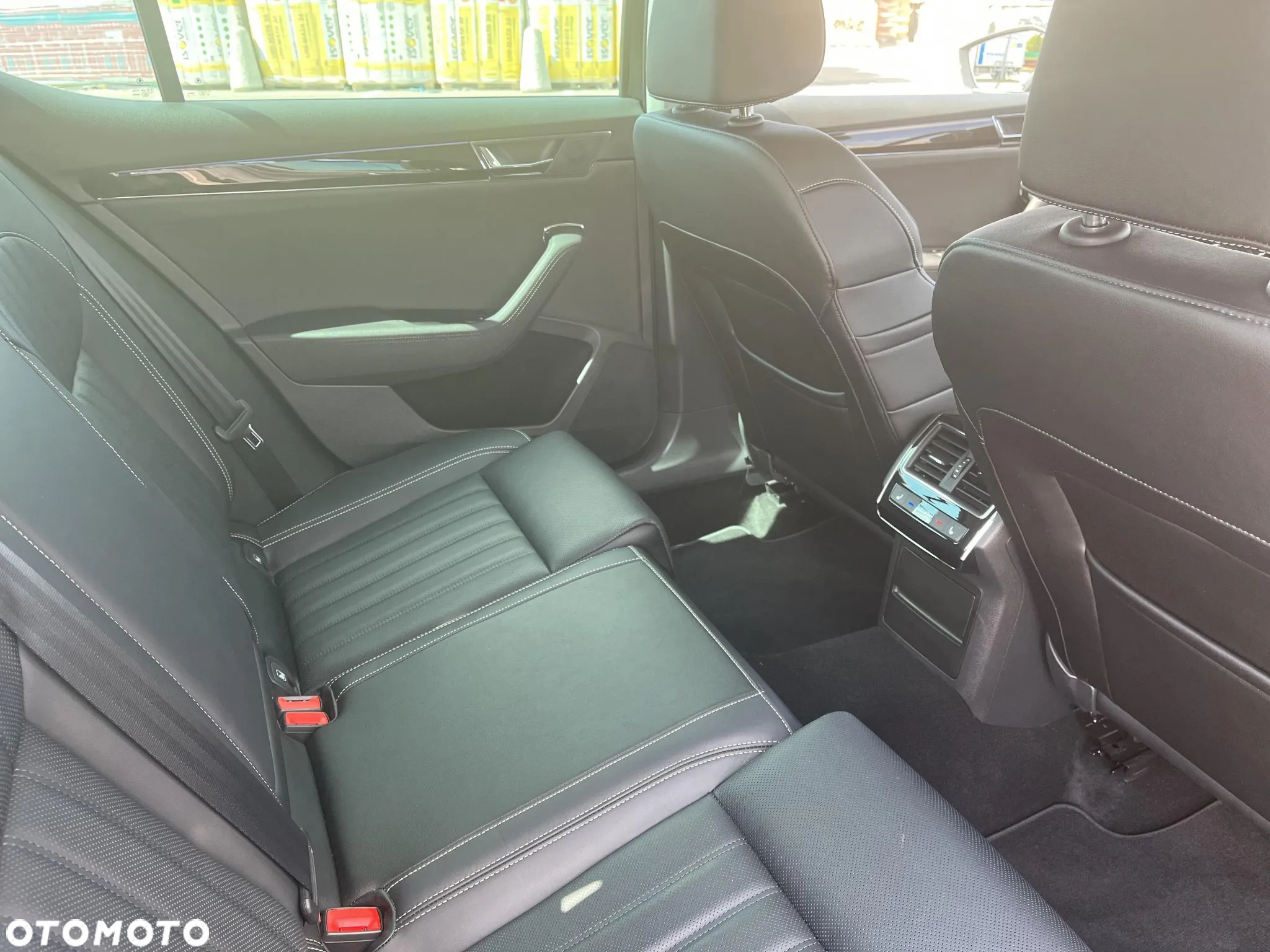 Skoda Superb 2.0 TSI 4x4 L&K DSG - 23