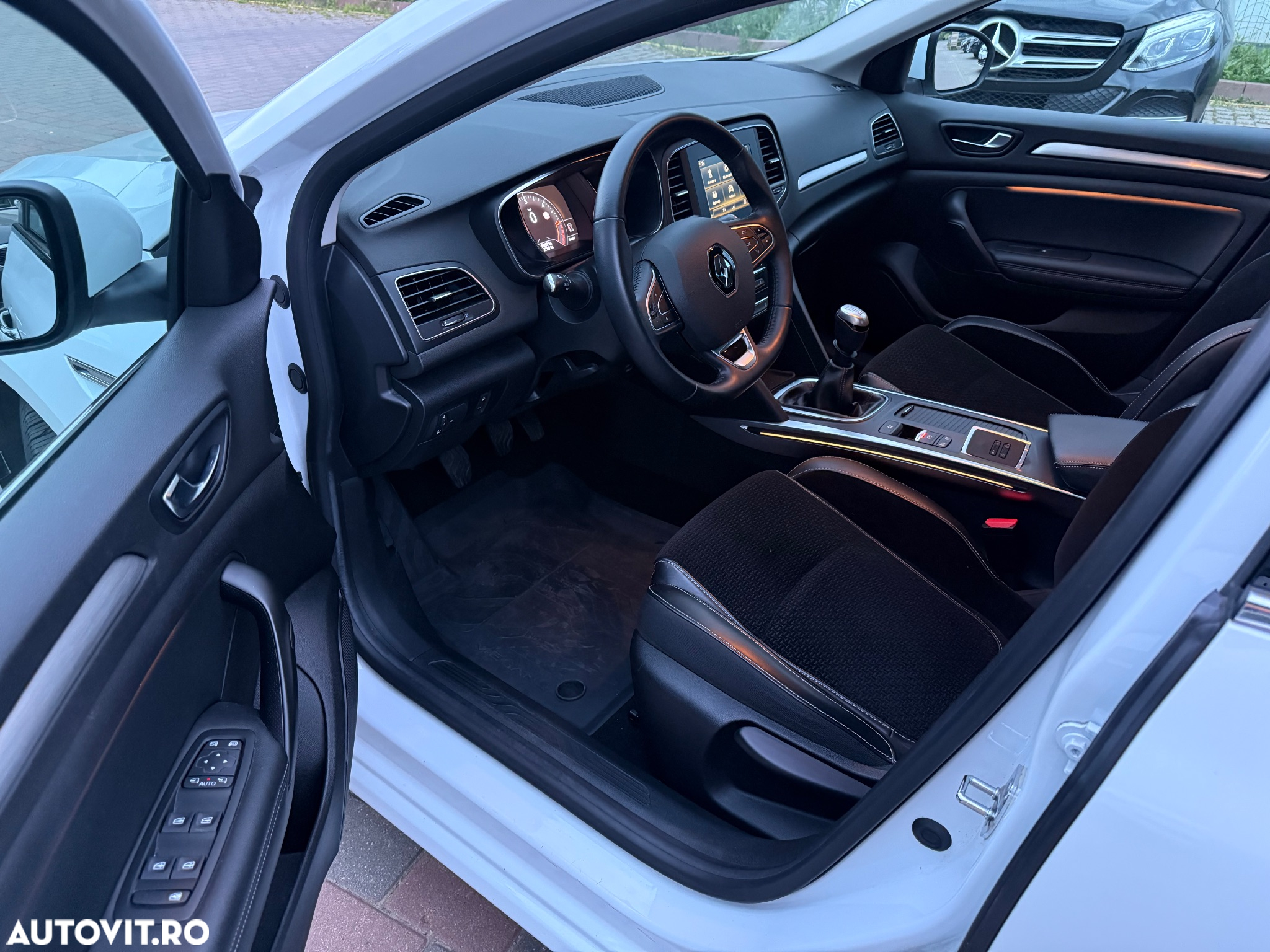Renault Megane Blue dCi 116 Intens - 14