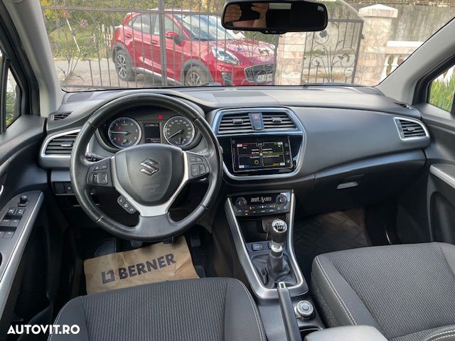 Suzuki SX4 - 10