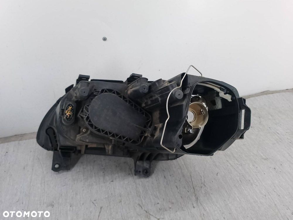 LAMPA PRZÓD PRAWA VW TOURAN I 1T0941006M  0301205204 - 7