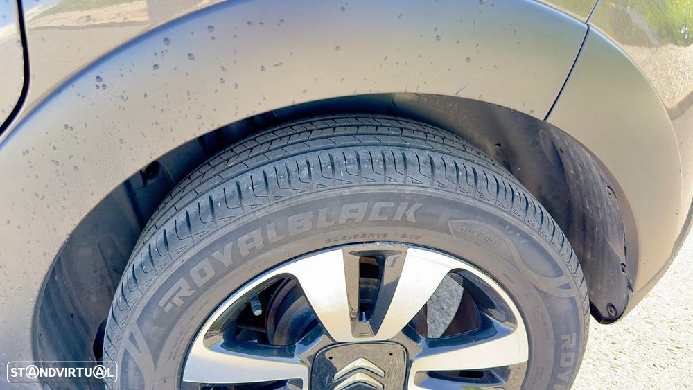Citroën C3 1.2 PureTech Shine - 13