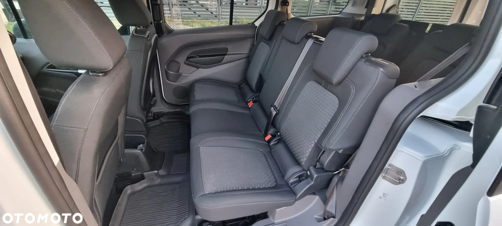Ford Transit Connect 240 L2 Autm Trend - 14