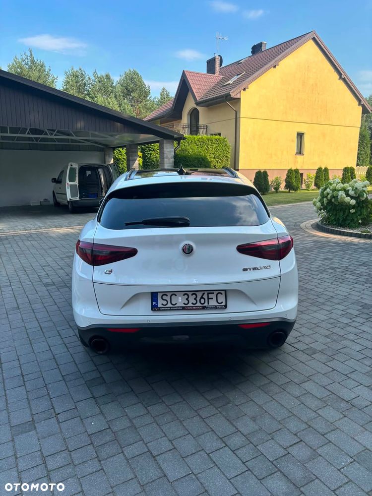Alfa Romeo Stelvio 2.0 Turbo TI Q4 - 4