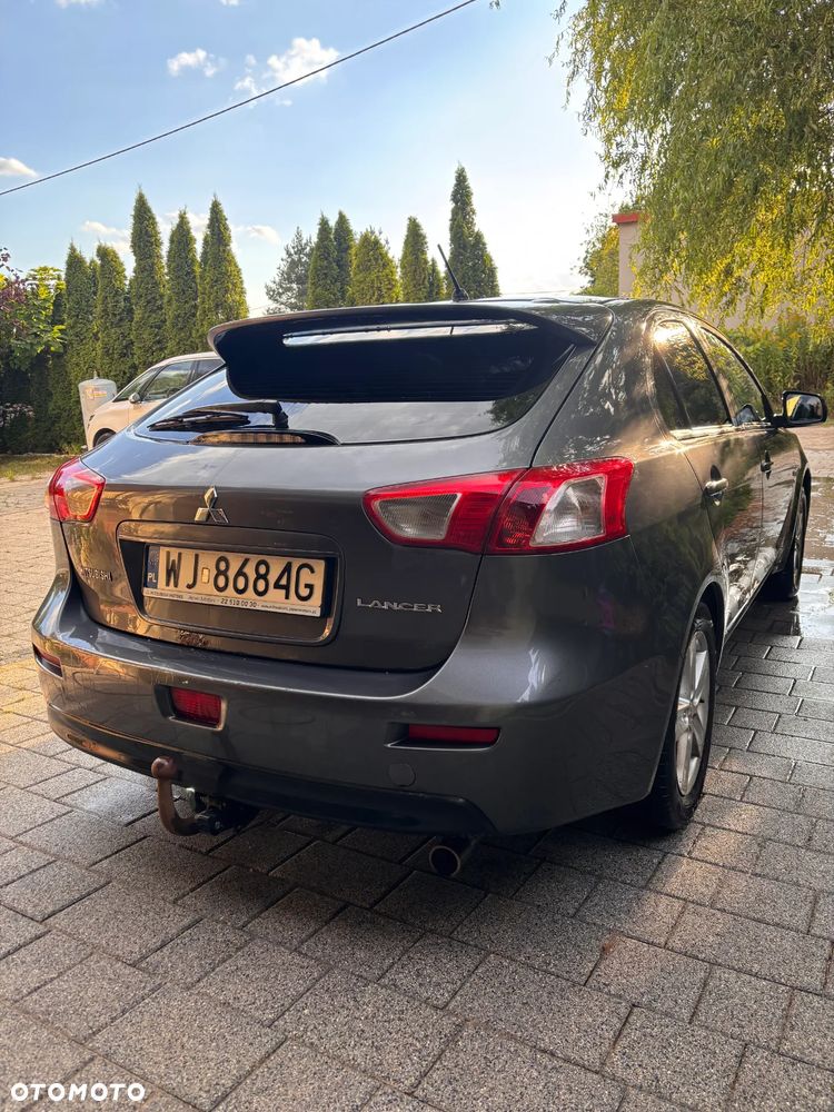 Mitsubishi Lancer 1.8 Invite - 9