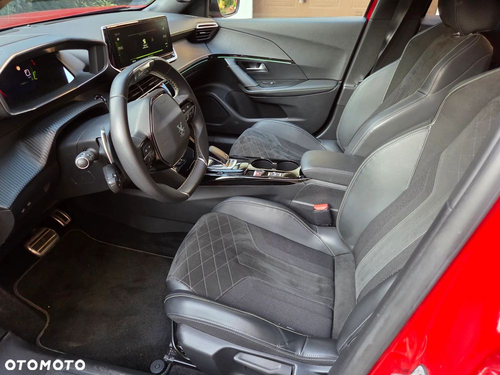 Peugeot 2008 1.2 PureTech GT Pack S&S EAT8 - 21