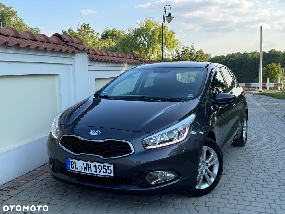 Kia Ceed - 1