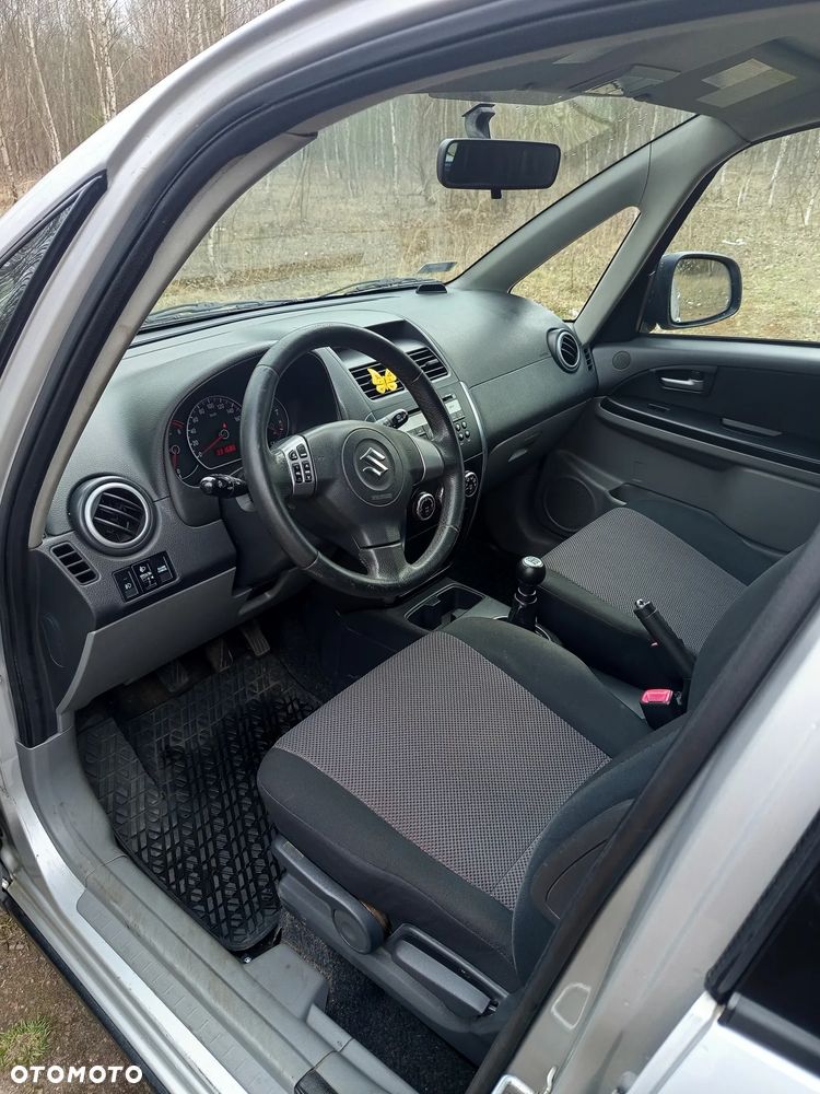 Suzuki SX4 1.6 GS / Premium 4WD - 30