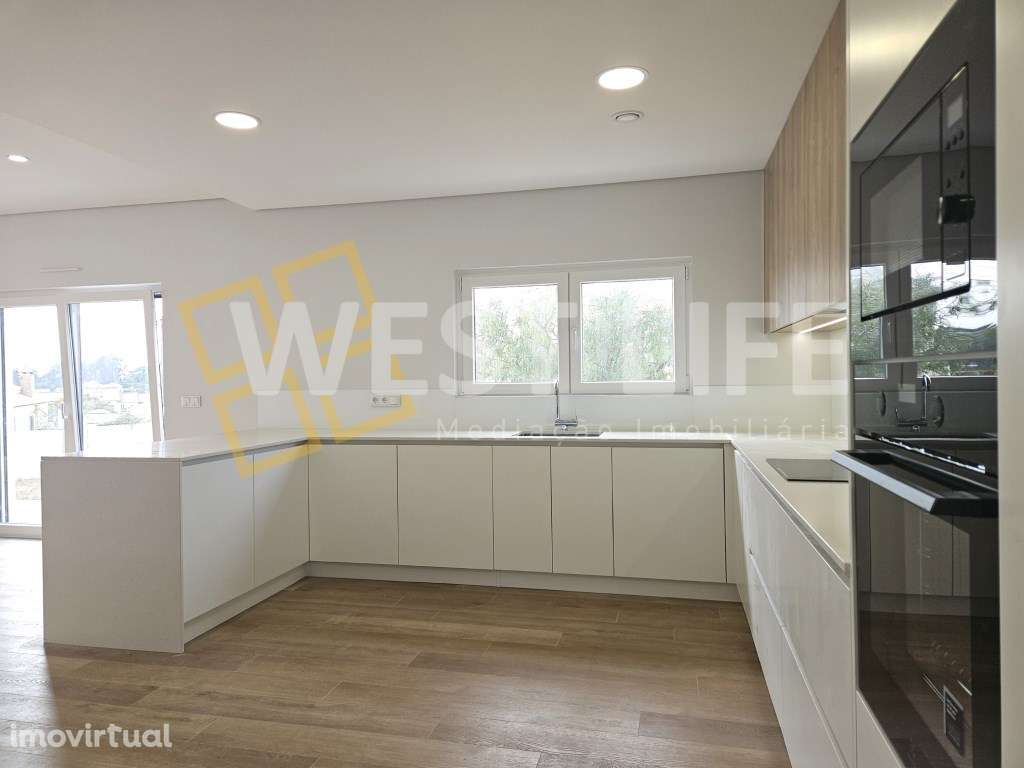 Moradia Térrea T4 inserida em condomínio privado com 3 moradias - NOVA - Grande imagem: 5/26