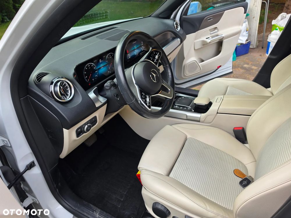 Mercedes-Benz GLB 200 Progressive 7G-DCT - 19