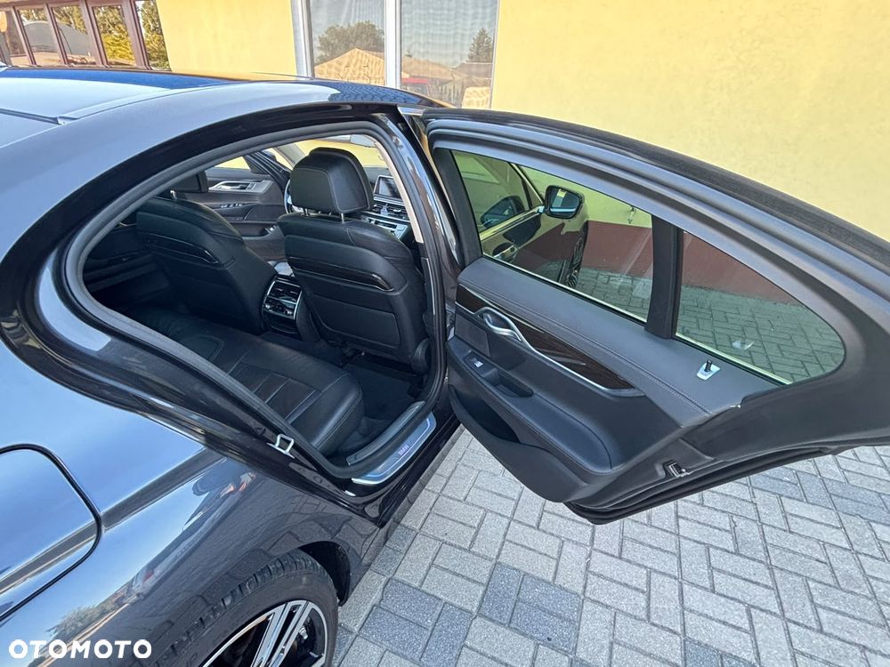 BMW Seria 7 730d xDrive - 15