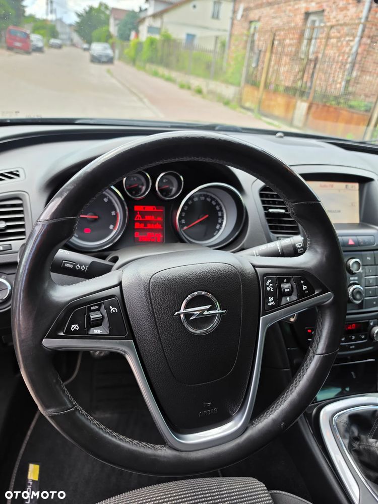 Opel Insignia - 21