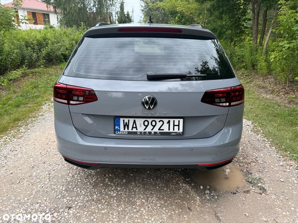Volkswagen Passat - 21