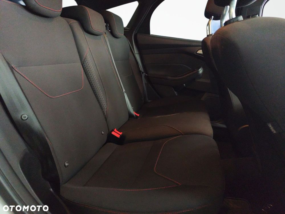 Ford Focus - 17