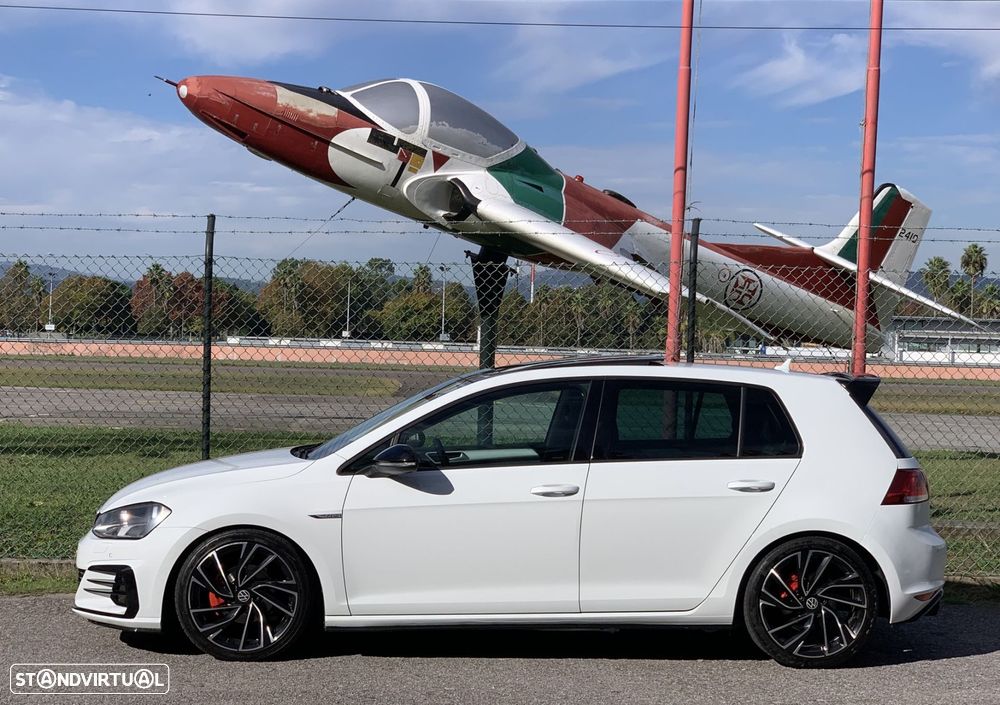 VW Golf 1.6 TDi R-Line - 2