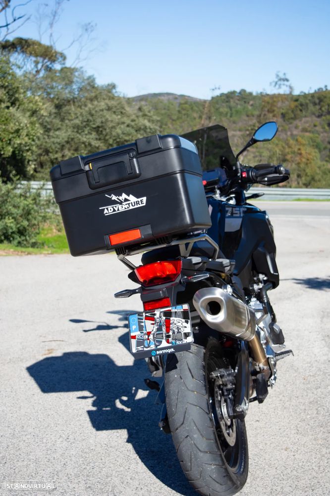 BMW F 750 GS Triple Black - 12