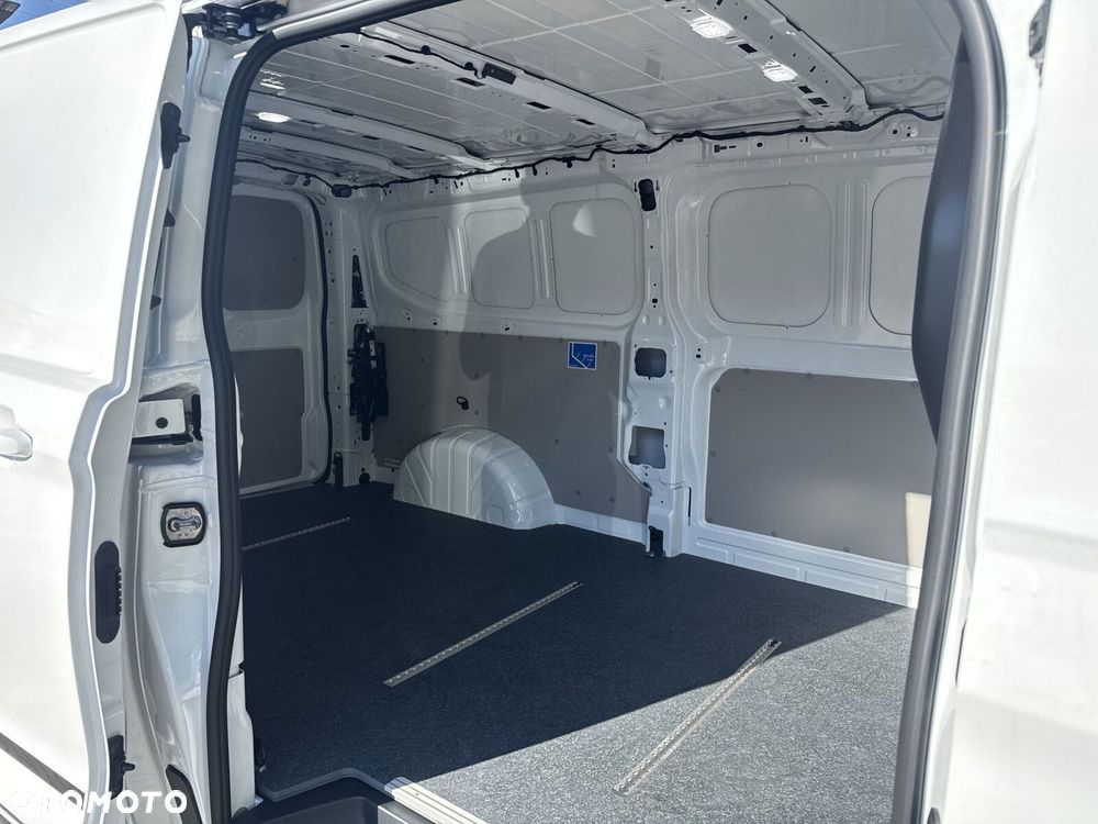 Volkswagen Transporter Furgon 2.0 TDI 150 KM 8-automat - 18