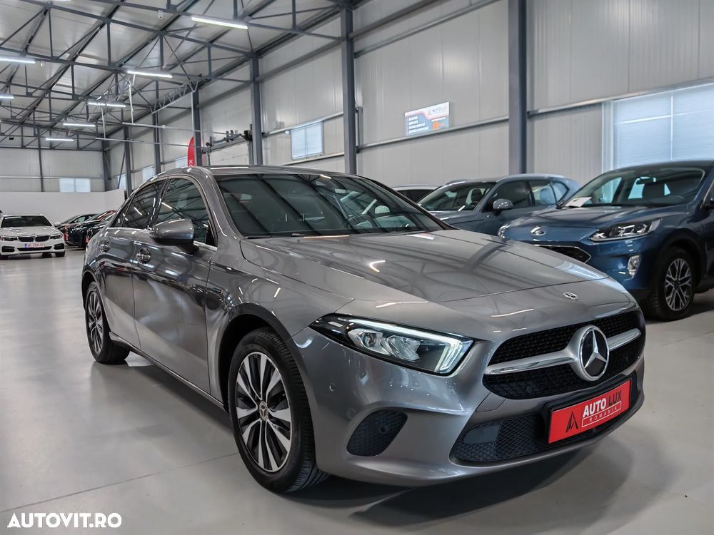 Mercedes-Benz A 250 e Sedan 8G-DCT - 3