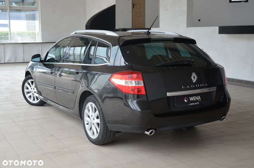 Renault Laguna 2.0 DCi FAP Initiale - 14