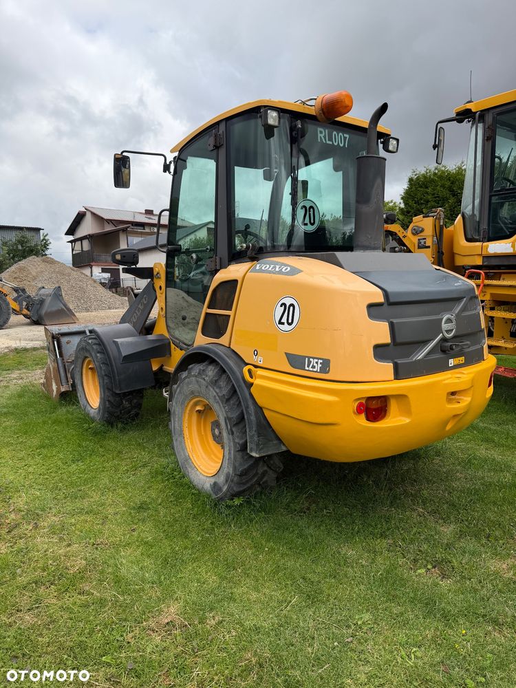 Volvo L25F - 6