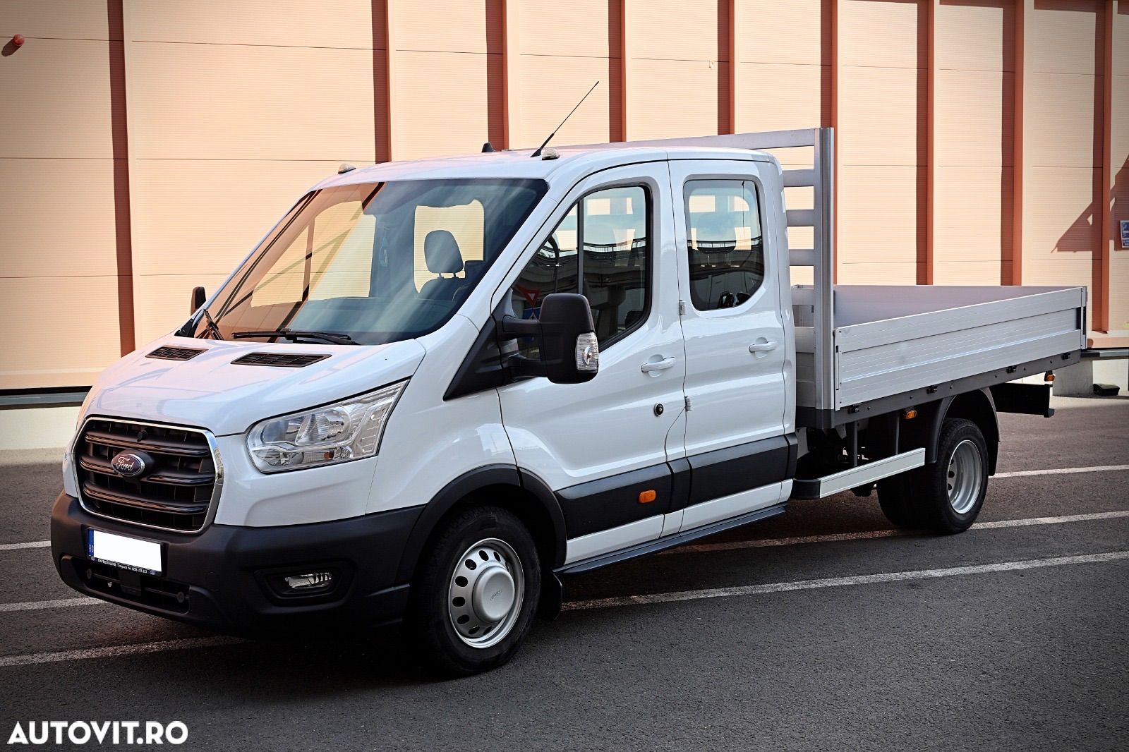 Ford Transit - 1