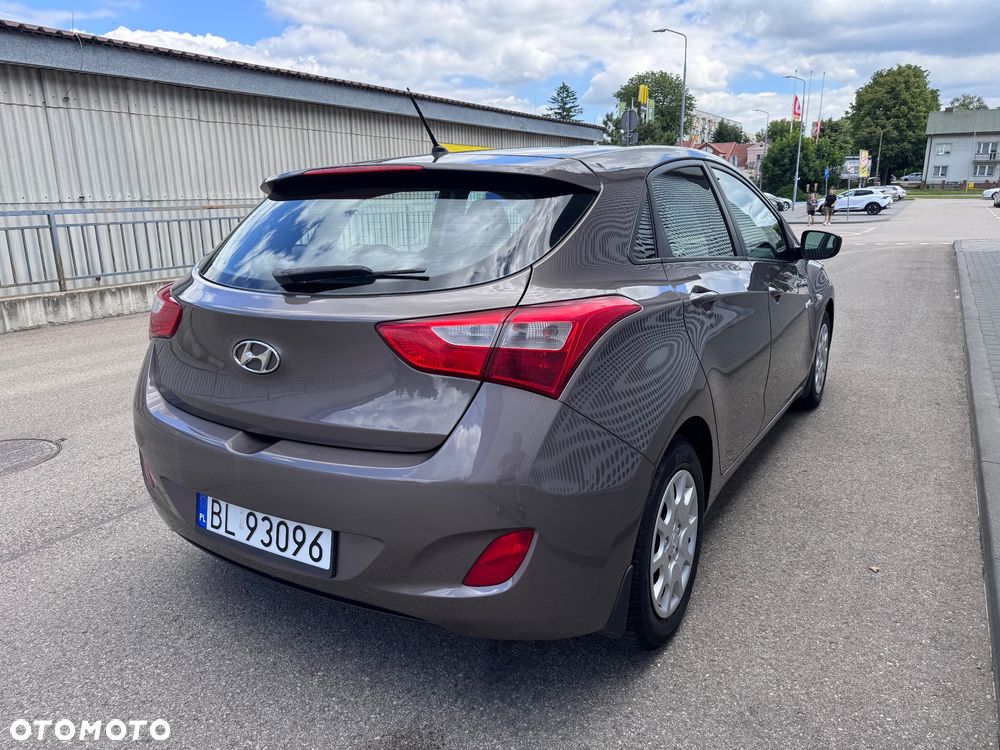 Hyundai i30 1.4 Classic - 9