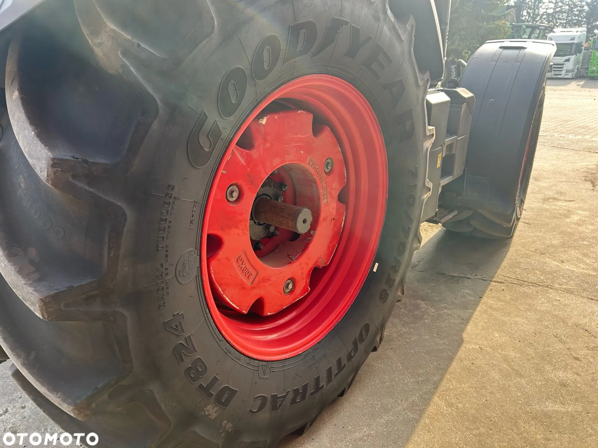 Fendt 724 PROFI PLUS - 11