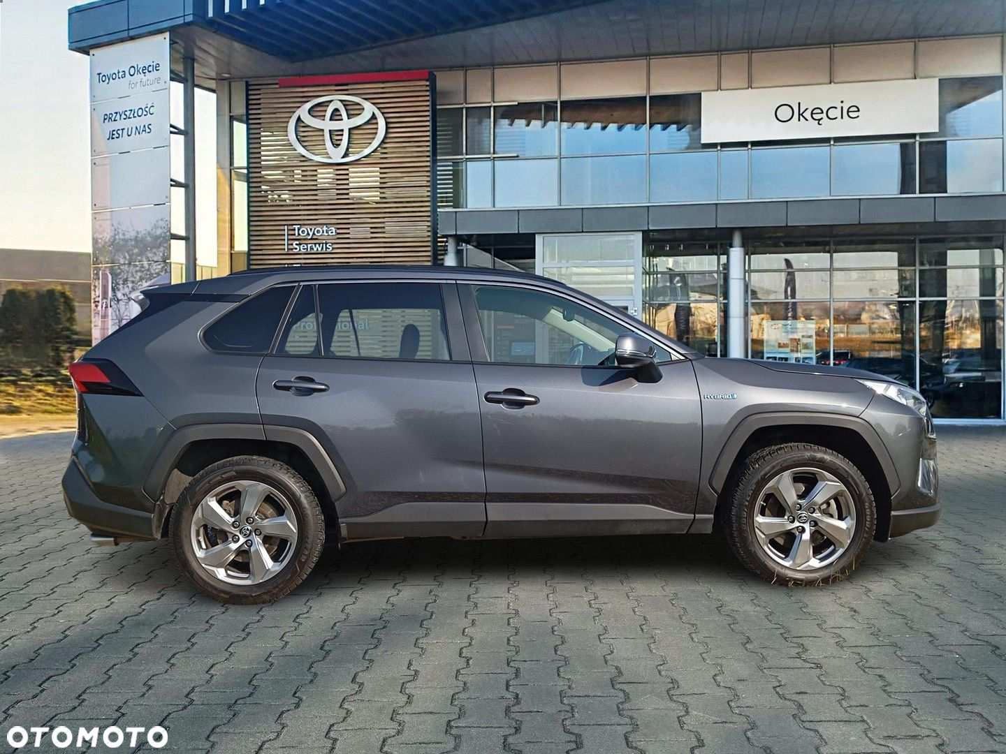 Toyota RAV4 - 8